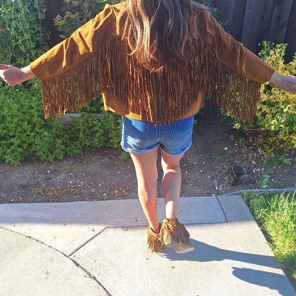 Suede Cowgirl Jacket $22 and Matching Boots $13 - Picture 8 of 10